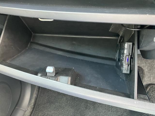 ワゴンR スティングレーT ターボ コラム4AT CD/MDオーディオ スマートキー HIDライト フォグランプ ベンチシート フルフラット パワーウインドウ エアコン エアバッグ ABS パワステ アルミホイール(32枚目)