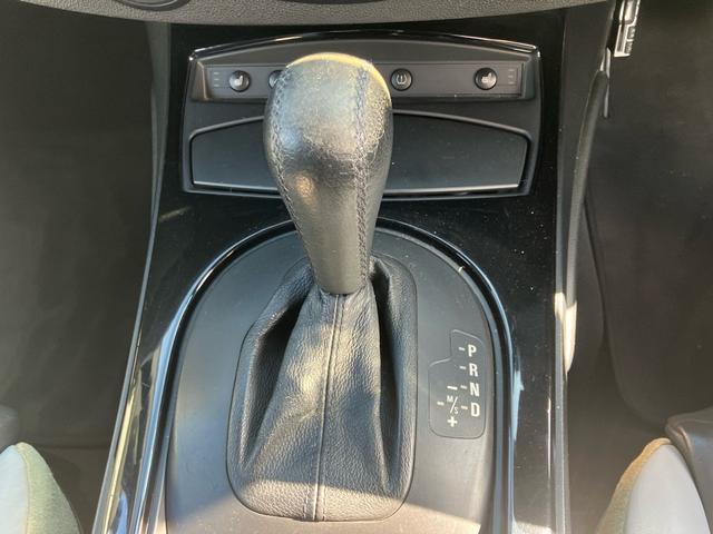 Ｚ４ ロードスター２．５ｉ　ＥＴＣ　アルミホイール　キーレス　幌　ＣＤオーディオ　フォグランプ　ＨＩＤライト　シートヒーター　横滑り防止　パワーウインドウ　エアコン　エアバッグ　ＡＢＳ　パワステ　右ハンドル（25枚目）