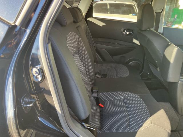 デュアリス ２０Ｇ　ＦＯＵＲ　盗難防止　衝突安全ボディ　キーレス　エアコン　パワーステアリング　サンルーフ　ナビＴＶ　ＡＢＳ　サイドエアバッグ　ワンセグ　ＥＳＣ　スマートキー　４ＷＤ　バックカメラ　エアバッグ　パワーウィンドウ（22枚目）