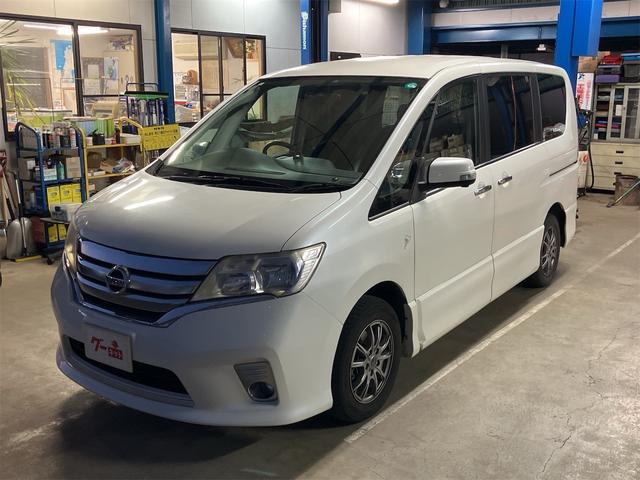 セレナ ハイウェイスター　Ｗエアコン　運転席エアバッグ　フルフラットシート　クルーズコントロール　横滑り防止システム　ナビ＆フルセグＴＶ　盗難防止装置　ウォークスルー　後席モニター　インテリジェントキ－（2枚目）