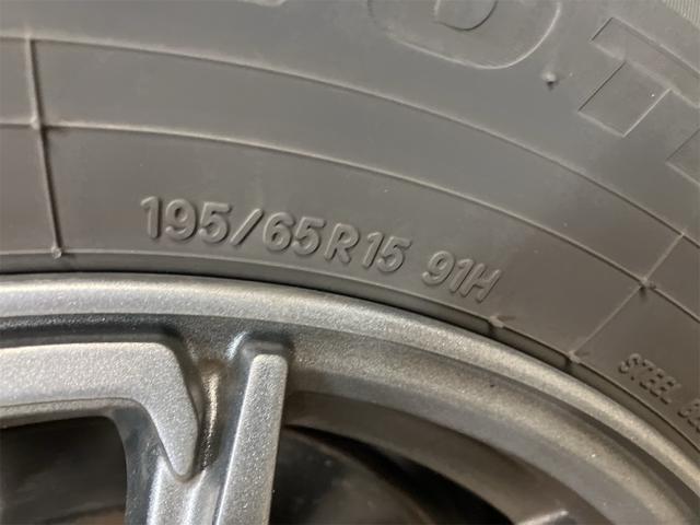 セレナ ハイウェイスター　Ｗエアコン　運転席エアバッグ　フルフラットシート　クルーズコントロール　横滑り防止システム　ナビ＆フルセグＴＶ　盗難防止装置　ウォークスルー　後席モニター　インテリジェントキ－（10枚目）