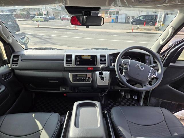 ハイエースバン 衝突被害軽減システム 両側スライドドア スマートキー CVT 100V電源 ESC エアコン パワーウィンドウ 運転席エアバッグ 助手席エアバッグ ダムド DAMD カスタム(21枚目)