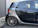 スマートフォーフォー ＢＲＡＢＵＳ　エクスクルーシブ　社外車高調・ナビ・バックカメラ・Ｂｌｕｅｔｏｏｔｈ・ドラレコ・パノラマミックガラスルーフ・衝突警告・レーンキープアシスト・コーナーセンサー・シートヒーター・黒革・ＥＴＣ・１７インチホイール・（4枚目）