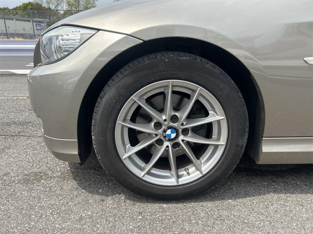 ３シリーズ ３２０ｉ　ＨＩＤヘッドライト　純正ナビゲーション　ＥＴＣ　新品社外ドライブレコ付きバックカメラ　運転席、助手席メモリー付本革パワシート　シートヒーター　純正アルミホイール　禁煙車　スペアキーあり（40枚目）