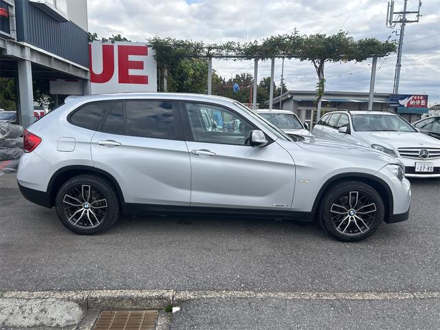 X1 sDrive 18i HIDヘッドライト 前後新品タイヤ オイル交換済み 社外ナビゲーション ETC バックカメラ ドライブレコーダー 純正17インチブラックポリッシュアルミホイール プッシュスタート 禁煙車(8枚目)