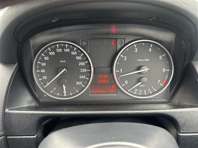 X1 sDrive 18i HIDヘッドライト 前後新品タイヤ オイル交換済み 社外ナビゲーション ETC バックカメラ ドライブレコーダー 純正17インチブラックポリッシュアルミホイール プッシュスタート 禁煙車(24枚目)