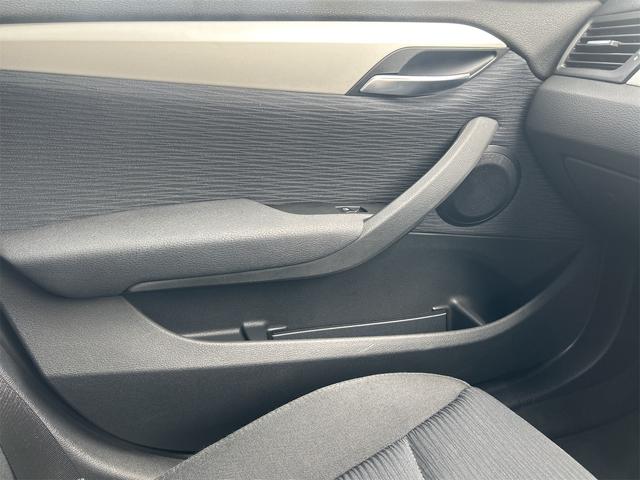 X1 sDrive 18i HIDヘッドライト 前後新品タイヤ オイル交換済み 社外ナビゲーション ETC バックカメラ ドライブレコーダー 純正17インチブラックポリッシュアルミホイール プッシュスタート 禁煙車(27枚目)