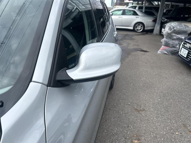 X1 sDrive 18i HIDヘッドライト 前後新品タイヤ オイル交換済み 社外ナビゲーション ETC バックカメラ ドライブレコーダー 純正17インチブラックポリッシュアルミホイール プッシュスタート 禁煙車(36枚目)