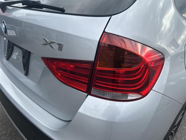 X1 sDrive 18i HIDヘッドライト 前後新品タイヤ オイル交換済み 社外ナビゲーション ETC バックカメラ ドライブレコーダー 純正17インチブラックポリッシュアルミホイール プッシュスタート 禁煙車(44枚目)