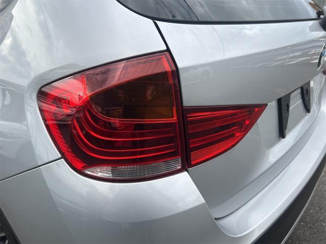 X1 sDrive 18i HIDヘッドライト 前後新品タイヤ オイル交換済み 社外ナビゲーション ETC バックカメラ ドライブレコーダー 純正17インチブラックポリッシュアルミホイール プッシュスタート 禁煙車(45枚目)