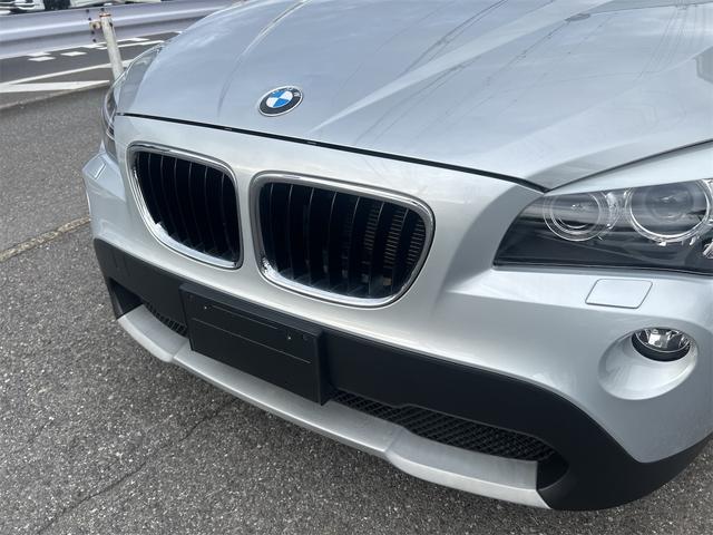 X1 sDrive 18i HIDヘッドライト 前後新品タイヤ オイル交換済み 社外ナビゲーション ETC バックカメラ ドライブレコーダー 純正17インチブラックポリッシュアルミホイール プッシュスタート 禁煙車(53枚目)