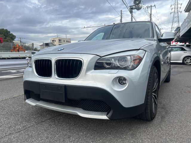 X1 sDrive 18i HIDヘッドライト 前後新品タイヤ オイル交換済み 社外ナビゲーション ETC バックカメラ ドライブレコーダー 純正17インチブラックポリッシュアルミホイール プッシュスタート 禁煙車(54枚目)