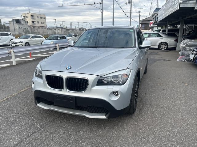 X1 sDrive 18i HIDヘッドライト 前後新品タイヤ オイル交換済み 社外ナビゲーション ETC バックカメラ ドライブレコーダー 純正17インチブラックポリッシュアルミホイール プッシュスタート 禁煙車(55枚目)