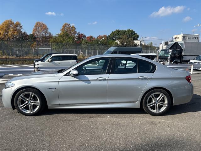 5シリーズ 523i Mスポーツ 28年式最終型 HID LEDポジション アンドロイドナビゲーション ETC バックカメラ クルーズC プッシュスタート Mスポーツ専用シート レーダー搭載車 ミシュランタイヤ スペアキー 禁煙車(4枚目)