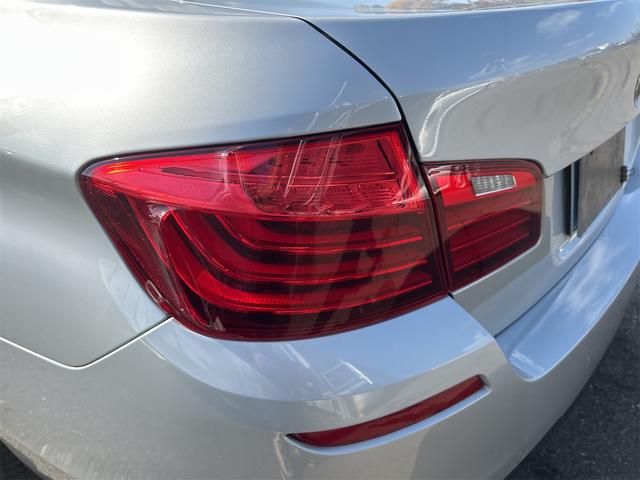 5シリーズ 523i Mスポーツ 28年式最終型 HID LEDポジション アンドロイドナビゲーション ETC バックカメラ クルーズC プッシュスタート Mスポーツ専用シート レーダー搭載車 ミシュランタイヤ スペアキー 禁煙車(54枚目)