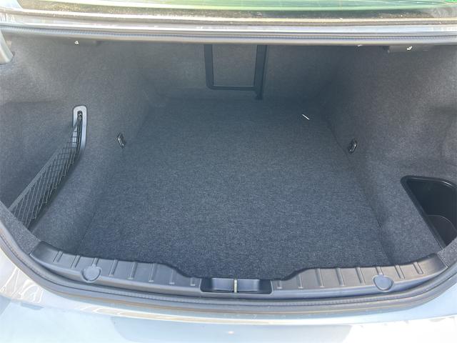 5シリーズ 523i Mスポーツ 28年式最終型 HID LEDポジション アンドロイドナビゲーション ETC バックカメラ クルーズC プッシュスタート Mスポーツ専用シート レーダー搭載車 ミシュランタイヤ スペアキー 禁煙車(61枚目)