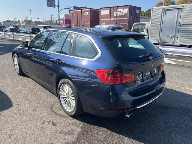 ３シリーズ ３２０ｉツーリング　ポリマーコート済み　ＨＩＤ　ＬＥＤポジション　純正ＨＤＤナビゲーション　ＥＴＣ　バックカメラ　メモリー付き本革パワーシート　シートＨ　プッシュスタート　レグノタイヤ　純正アルミ　禁煙車　スペアキーあり（5枚目）