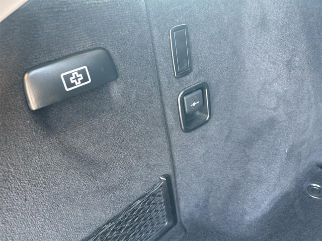 ３シリーズ ３２０ｉツーリング　ポリマーコート済み　ＨＩＤ　ＬＥＤポジション　純正ＨＤＤナビゲーション　ＥＴＣ　バックカメラ　メモリー付き本革パワーシート　シートＨ　プッシュスタート　レグノタイヤ　純正アルミ　禁煙車　スペアキーあり（60枚目）