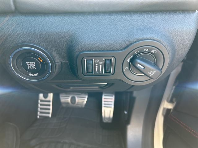 ギブリ ベースグレード　ＨＩＤ　ＬＥＤポジション　純正ナビ　ＥＴＣ　バックカメラ　Ｐソナー　パドルＳ　本革シート　シートＨ　　ＳＲ　ＷＡＬＤブラックバイソンエアロキットＦ・Ｓ・Ｒ　Ｐスタート　Ｉストップ　１９インチＡＷ（21枚目）