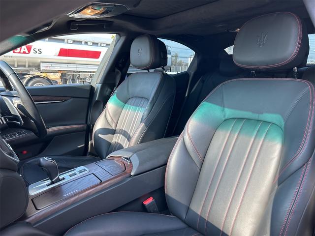 ギブリ ベースグレード　ＨＩＤ　ＬＥＤポジション　純正ナビ　ＥＴＣ　バックカメラ　Ｐソナー　パドルＳ　本革シート　シートＨ　　ＳＲ　ＷＡＬＤブラックバイソンエアロキットＦ・Ｓ・Ｒ　Ｐスタート　Ｉストップ　１９インチＡＷ（30枚目）