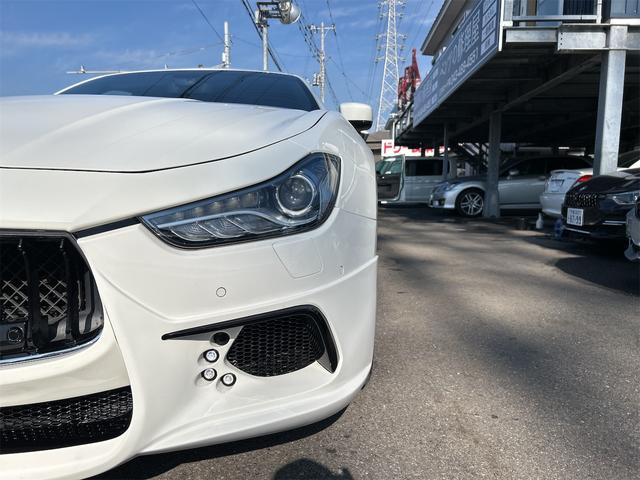 ギブリ ベースグレード　ＨＩＤ　ＬＥＤポジション　純正ナビ　ＥＴＣ　バックカメラ　Ｐソナー　パドルＳ　本革シート　シートＨ　　ＳＲ　ＷＡＬＤブラックバイソンエアロキットＦ・Ｓ・Ｒ　Ｐスタート　Ｉストップ　１９インチＡＷ（39枚目）