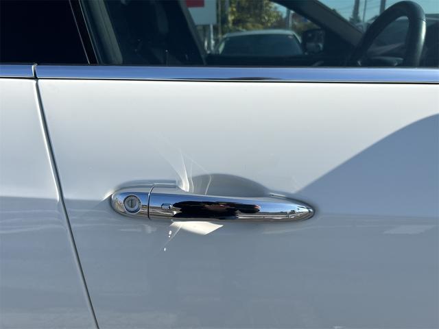 ギブリ ベースグレード　ＨＩＤ　ＬＥＤポジション　純正ナビ　ＥＴＣ　バックカメラ　Ｐソナー　パドルＳ　本革シート　シートＨ　　ＳＲ　ＷＡＬＤブラックバイソンエアロキットＦ・Ｓ・Ｒ　Ｐスタート　Ｉストップ　１９インチＡＷ（55枚目）