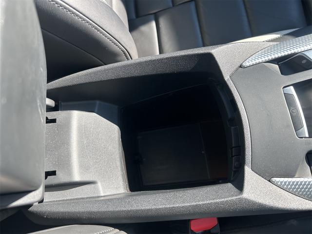 DS5 特別限定車 HID LEDポジション ナビゲーション ETC ミラー型Bカメラ Pソナー 本革シート シートH 前後電動パノラマルーフ プッシュスタート ヘッドアップディスプレイ 純正17AW 禁煙車(14枚目)