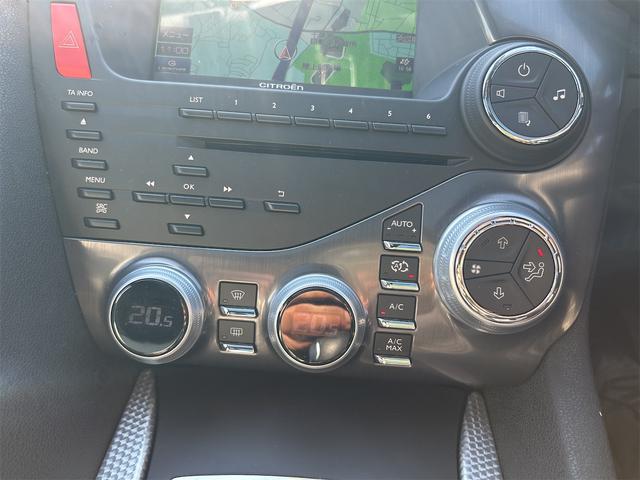 DS5 特別限定車 HID LEDポジション ナビゲーション ETC ミラー型Bカメラ Pソナー 本革シート シートH 前後電動パノラマルーフ プッシュスタート ヘッドアップディスプレイ 純正17AW 禁煙車(18枚目)