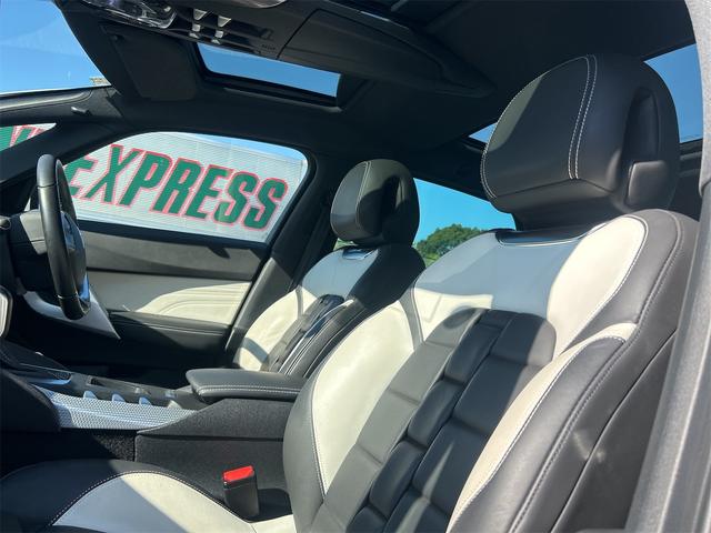 DS5 特別限定車 HID LEDポジション ナビゲーション ETC ミラー型Bカメラ Pソナー 本革シート シートH 前後電動パノラマルーフ プッシュスタート ヘッドアップディスプレイ 純正17AW 禁煙車(39枚目)