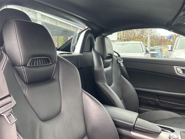 ＳＬＫ 　ＨＩＤヘッドライト　ＬＥＤポジション　純正ＨＤＤナビゲーション　ＥＴＣ　　パークトロ二クス　本革シート　シートヒーター　純正１７インチＡＷ　Ｐシフト　Ｐスタート　カーボンリップ　禁煙車（10枚目）