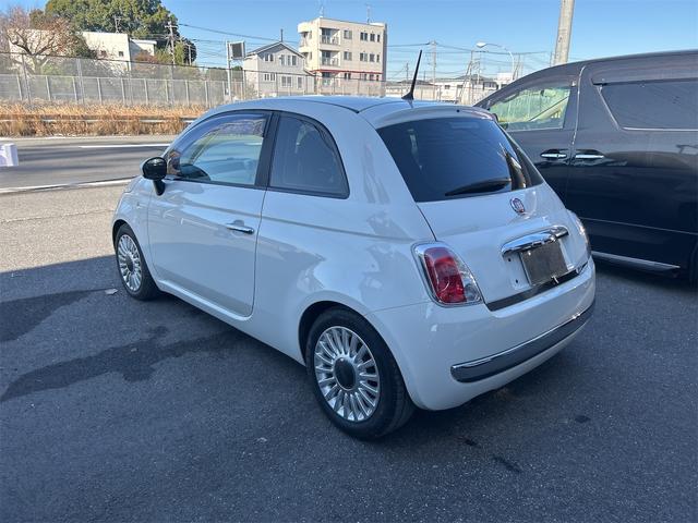 500 ツインエア ポップ CarPlayoオーディオ Bluetooth バックカメラ 純正ホイル 本革調シートカバー(5枚目)