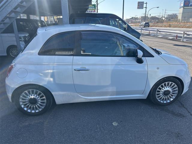 500 ツインエア ポップ CarPlayoオーディオ Bluetooth バックカメラ 純正ホイル 本革調シートカバー(8枚目)