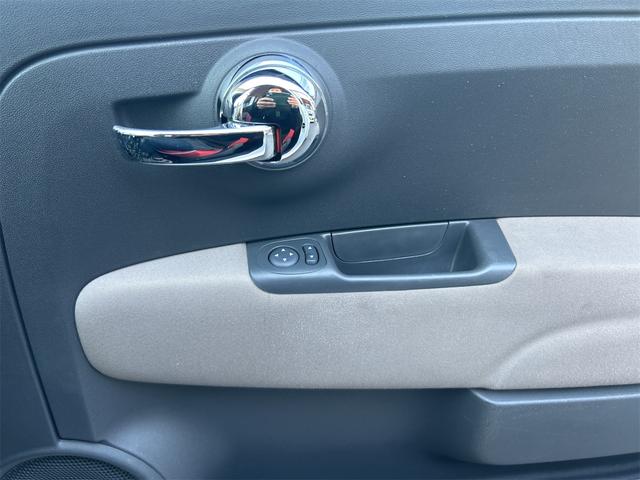 500 ツインエア ポップ CarPlayoオーディオ Bluetooth バックカメラ 純正ホイル 本革調シートカバー(23枚目)