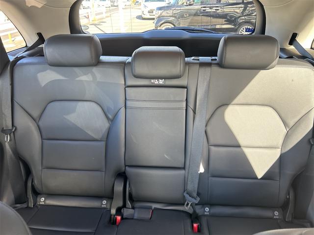 Ｂクラス Ｂ１８０　ＨＩＤヘッドライト　ＬＥＤポジション　純正ナビ　ＥＴＣ　バックカメラ　パークトロ二クス　レーダーセーフティ搭載　　ドライブレコーダー　本革シート　シートヒーター　ＡＭＧ１８インチアルミホイール　禁煙車（26枚目）