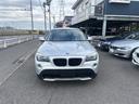 BMWX1の入庫です。内外装大変綺麗な状態で、走行も4.3万キロです。法定点検実施済みですので安心してお買い求め下さい。人気のSUVモデルです♪