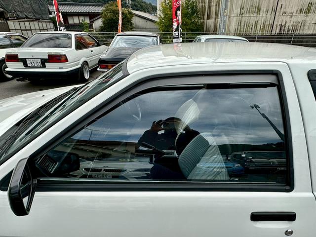 カローラレビン GTV VolkRacing15インチメッシュAW/社外FRPバンパースポイラー/フロント車高調リアダウンサス&ショック/調整式ラテラルロッド/フロント・リアストラットタワーバー/F・Rフェンダー叩き出し加工(21枚目)