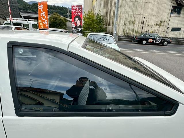 カローラレビン GTV VolkRacing15インチメッシュAW/社外FRPバンパースポイラー/フロント車高調リアダウンサス&ショック/調整式ラテラルロッド/フロント・リアストラットタワーバー/F・Rフェンダー叩き出し加工(45枚目)