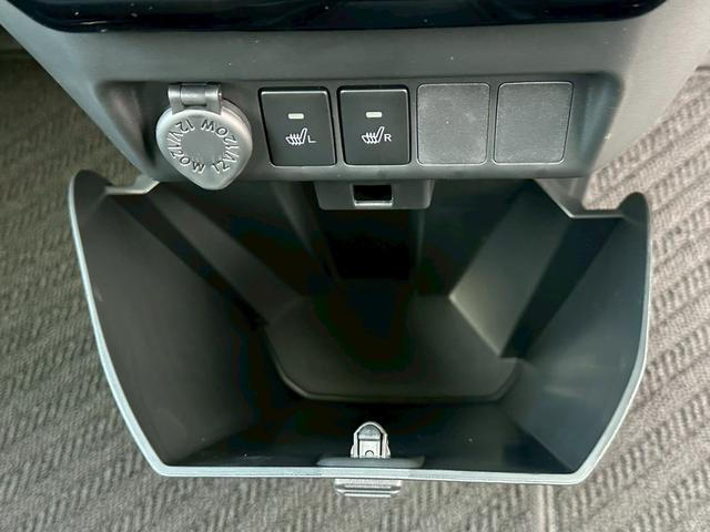 ルーミー カスタムG-T パノラミックビューモニター/9インチディスプレイ/ステアリングスイッチ/運転席・助手席シートヒーター/シートバックテーブル/運転席シート上下アジャスター/ウォークスルー/格納式リヤドアサンシェード(15枚目)