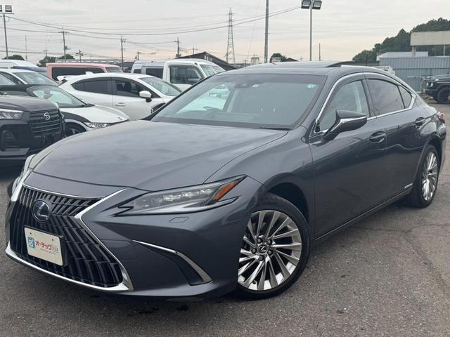 LEXUS ES ES300H VERSION L Best Japan Spec Recon Car for Import Malaysia