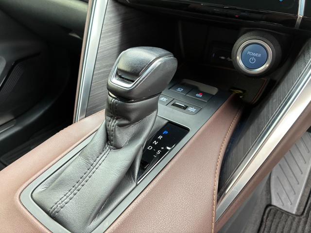 ハリアーハイブリッド Ｚ　レザーパッケージ　本革シート　ＪＢＬサウンドシステム　トヨタセーフティセンス　シートベンチレーション　パワーバックドア　ステアリングヒーター　デジタルインナーミラー　純正１９インチアルミホイール　ＥＴＣ２．０（49枚目）