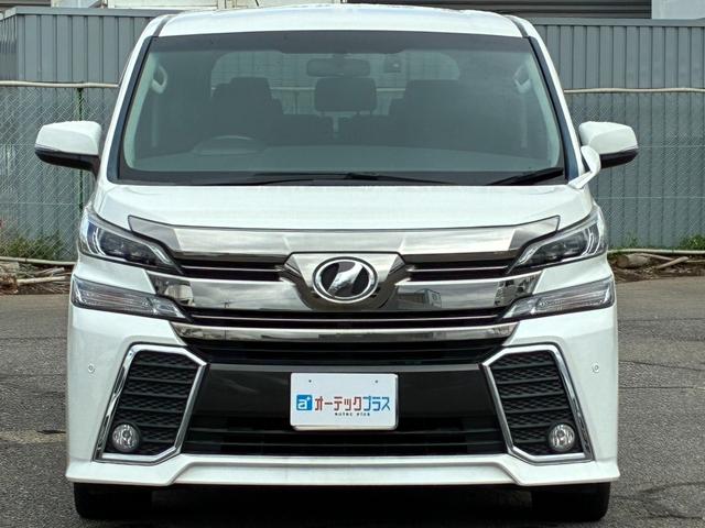 ヴェルファイア ２．５Ｚ　両側パワースライドドア　純正９インチナビ　バックガイドモニター　純正アルミホイール１８インチ　クリアランスソナー　ＬＥＤヘッドライト　オートライト　フルセグ　ドライブレコーダー　オートエアコン　ＥＴＣ（7枚目）