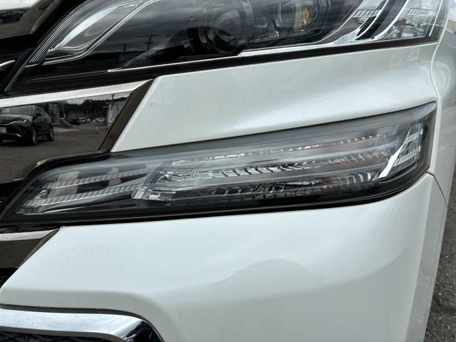 ヴェルファイア ２．５Ｚ　両側パワースライドドア　純正９インチナビ　バックガイドモニター　純正アルミホイール１８インチ　クリアランスソナー　ＬＥＤヘッドライト　オートライト　フルセグ　ドライブレコーダー　オートエアコン　ＥＴＣ（14枚目）