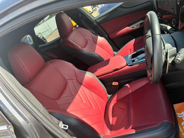 ＮＸ ＮＸ３５０ｈ　バージョンＬ　本革シート　プリクラッシュセーフティ　純正ナビ　全周囲カメラ　フルセグ　シートヒーター・ベンチレーター　パワーバックドア　オートマチックハイビーム　パワーシート　２０インチアルミホイール　ＥＴＣ２．０（22枚目）