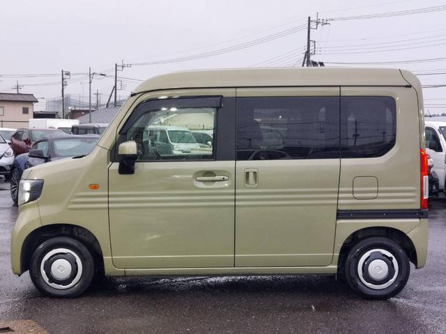 Ｎ－ＶＡＮ＋スタイル ファン　純正ディスプレイオーディオ　バックカメラ　ワンセグ　両側スライドドア　Ｂｌｕｅｔｏｏｔｈ接続　衝突軽減ブレーキ　レーンアシスト　スマートキー＆プッシュスタート（7枚目）