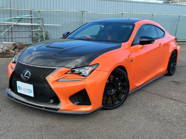 ＲＣ Ｆ カーボンエクステリアパッケージ　ＬＥＸＯＮエアロ　アクティブリアウィング　Ｐｒｏｄｒｉｖｅ１９インチアルミホイール　本革シート　３眼ＬＥＤヘッドライト　クルーズコントロール　オートライト　パワーシート　シートヒーター・エアコン（3枚目）