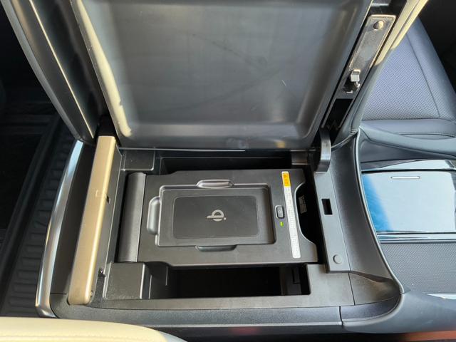 アルファード ２．５Ｓ　Ｃパッケージ　ワンオーナー　ツインムーンルーフ　黒革シート　デジタルインナーミラー　両側電動スライドドア　純正ナビ　フルセグ　バックカメラ　置くだけ充電　シートヒーター・エアコン　クリアランスソナー　パワーシート（50枚目）
