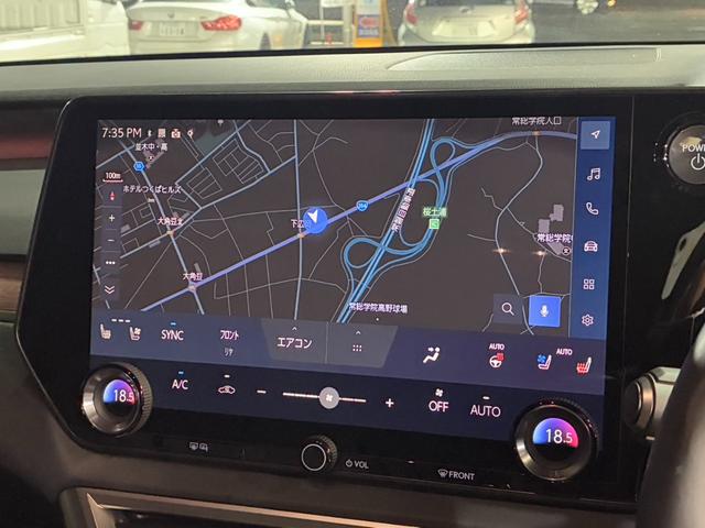 ＲＸ ＲＸ３５０ｈ　バージョンＬ　パノラマルーフ　ハーフレザーシート　パノラマミックビューモニター　デジタルインナーミラー　レーダークルーズコントロール　純正ナビ　フルセグ　シートヒーター・エアコン　１００Ｖ電源　電動リアゲート（25枚目）