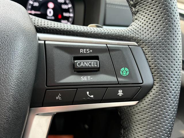 アウトランダーＰＨＥＶ Ｇ　ムーンルーフ　アラウンドビューモニター　専用ハーフレザー　パワーバックドア　ワイヤレス充電　純正２０インチＡＷ　ＥＴＣ２．０　パワーシート　オペレーションキー（36枚目）