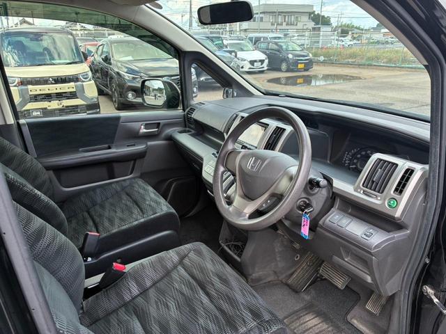 ステップワゴン G 社外17インチAW バックカメラ パナソニックナビ フルセグ CD・DVD再生 電格ミラー アイドリングストップ ABS ESC パワーウィンドウ パワーステアリング(23枚目)