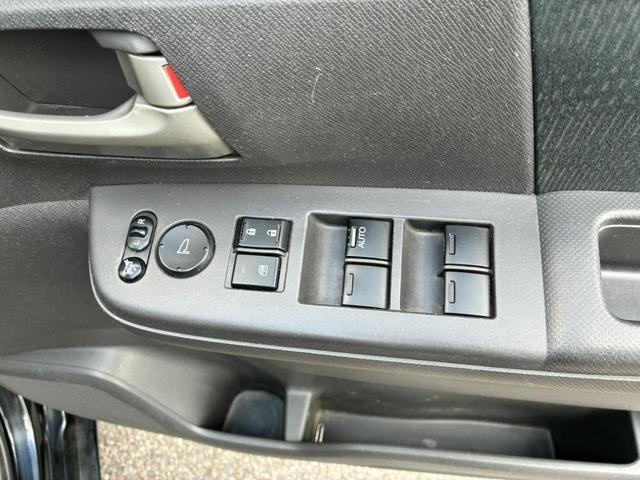 ステップワゴン G 社外17インチAW バックカメラ パナソニックナビ フルセグ CD・DVD再生 電格ミラー アイドリングストップ ABS ESC パワーウィンドウ パワーステアリング(26枚目)